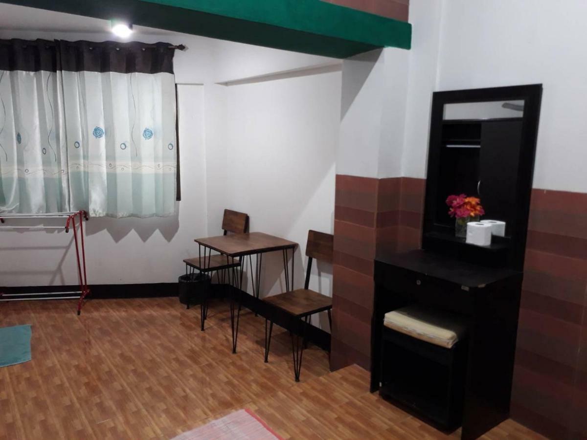 Changphuakgate Guesthouse Chiang Mai Eksteriør billede
